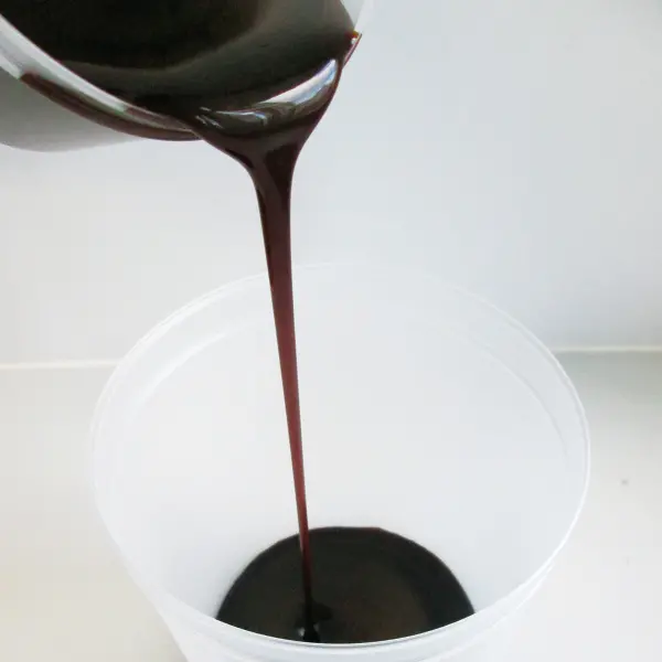 Appearance of graphene oxide dispersion 